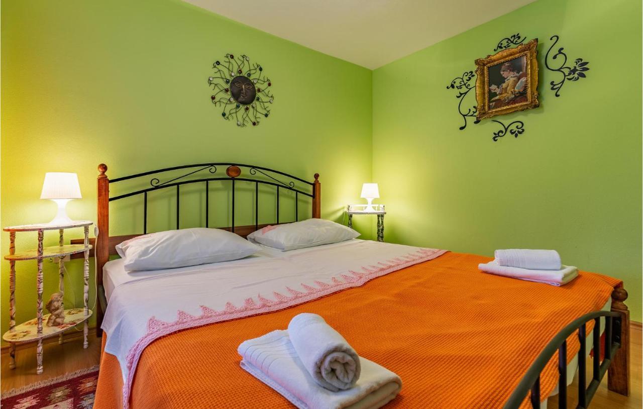 Nice Apartment In Premantura With Wifi Luaran gambar